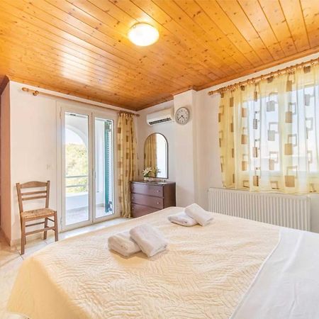 Villa Theo Маратиас Екстериор снимка
