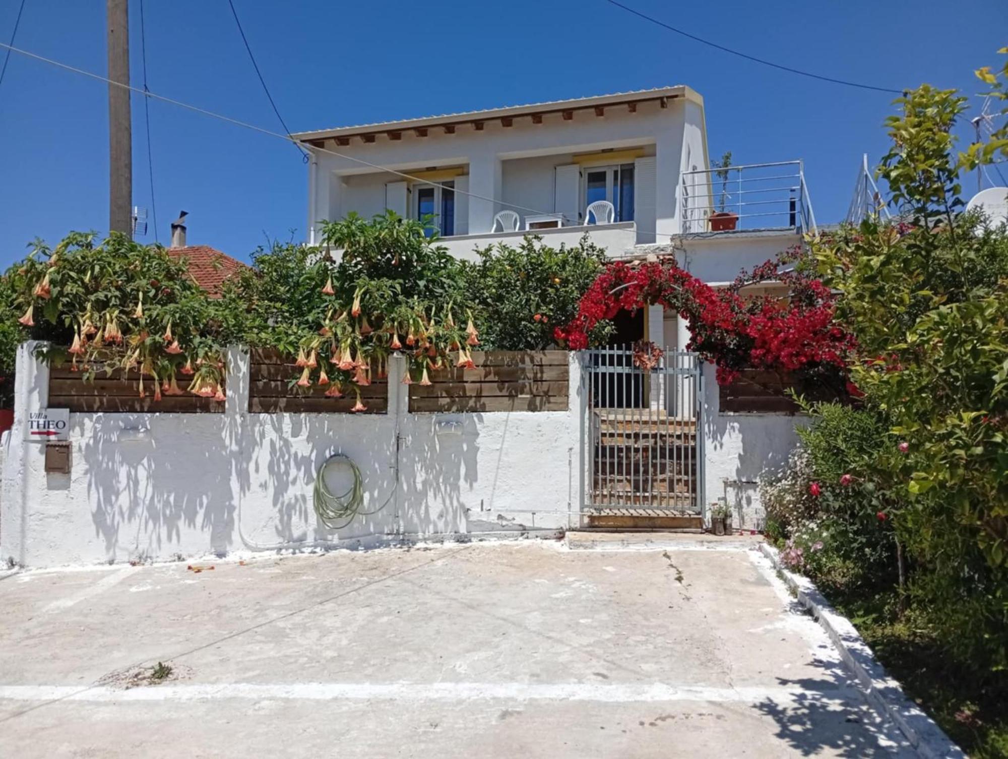 Villa Theo Маратиас Екстериор снимка